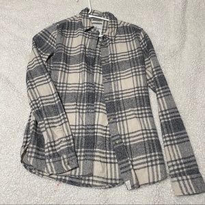 Never worn AEO flannel